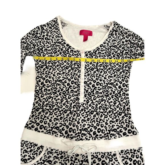 Victoria’s Secret Women’s Thermal Striped Romper Pajamas Black White Size Medium - Picture 5 of 7